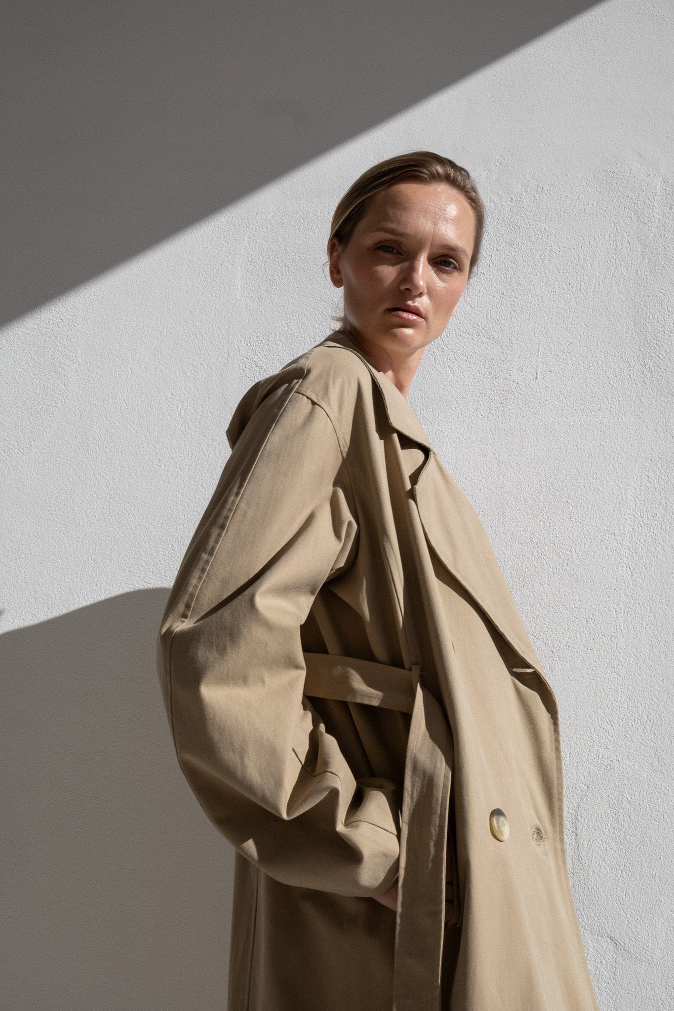 TRENCH COAT | BEIGE
